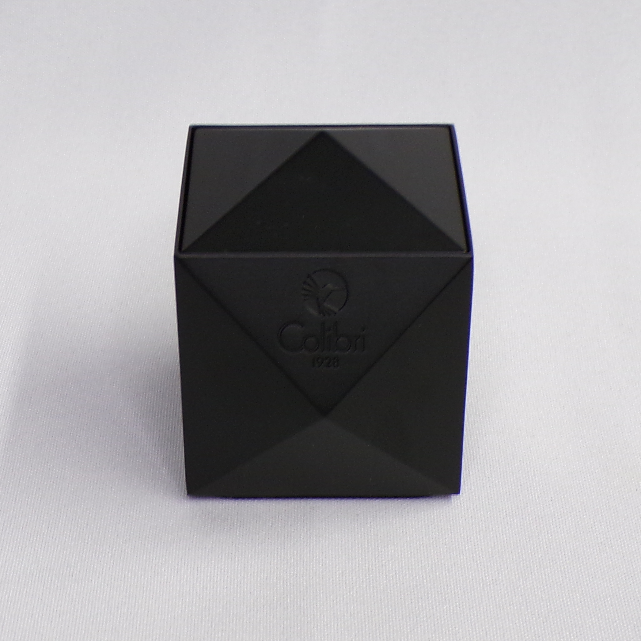 Colibri Quasar Black Table Cutter