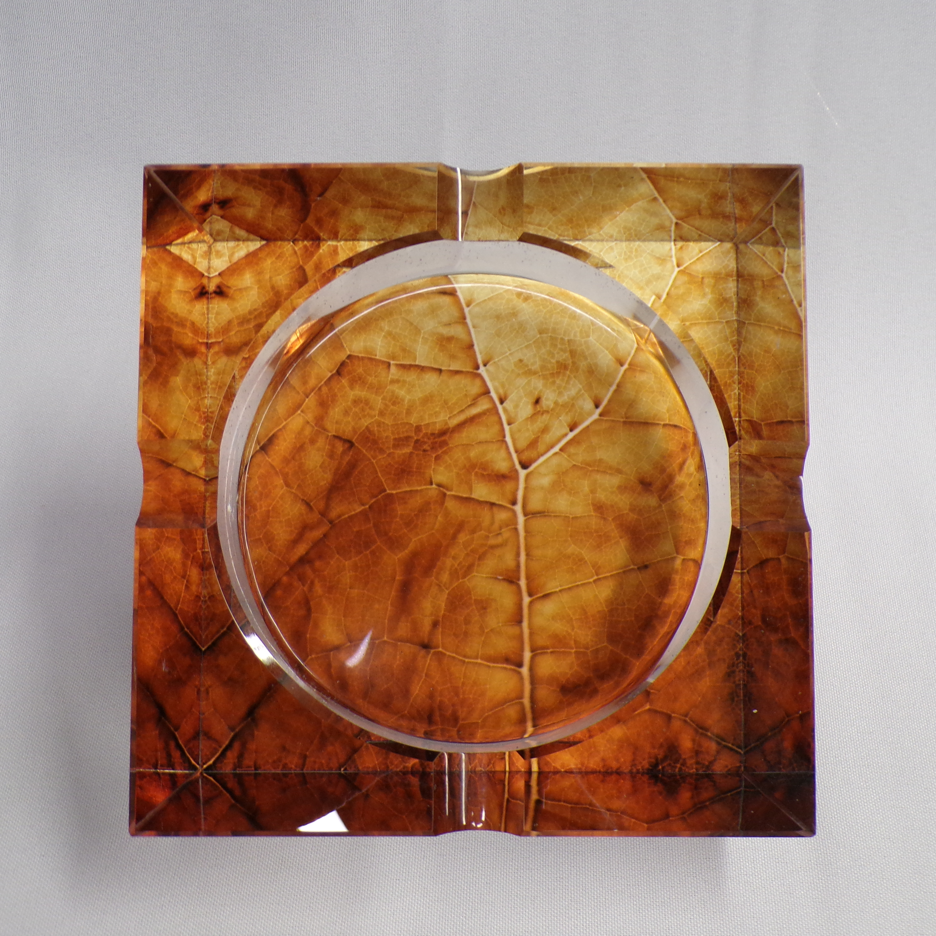 Tobacco Leaf Crystal Ashtray